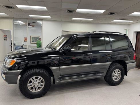 Used 2001 Lexus LX 470 4WD image 2