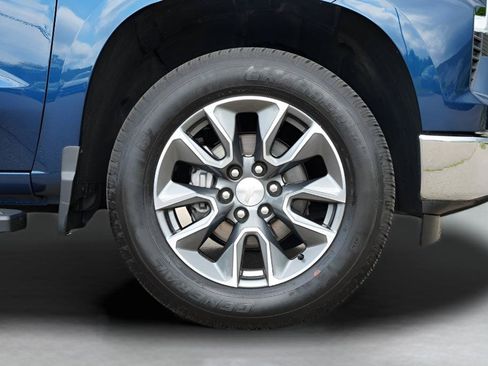Used 2023 Chevrolet Silverado 1500 LT AWD/4WD image 9