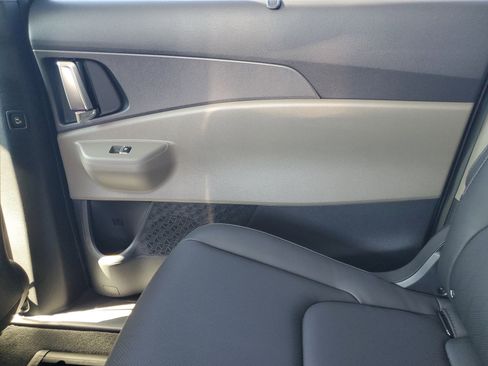 New 2026 Kia Carnival EX image 30