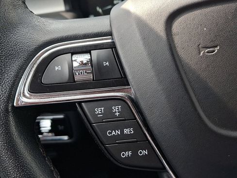 Certified 2023 Lincoln Nautilus AWD w/ Premium Package image 22