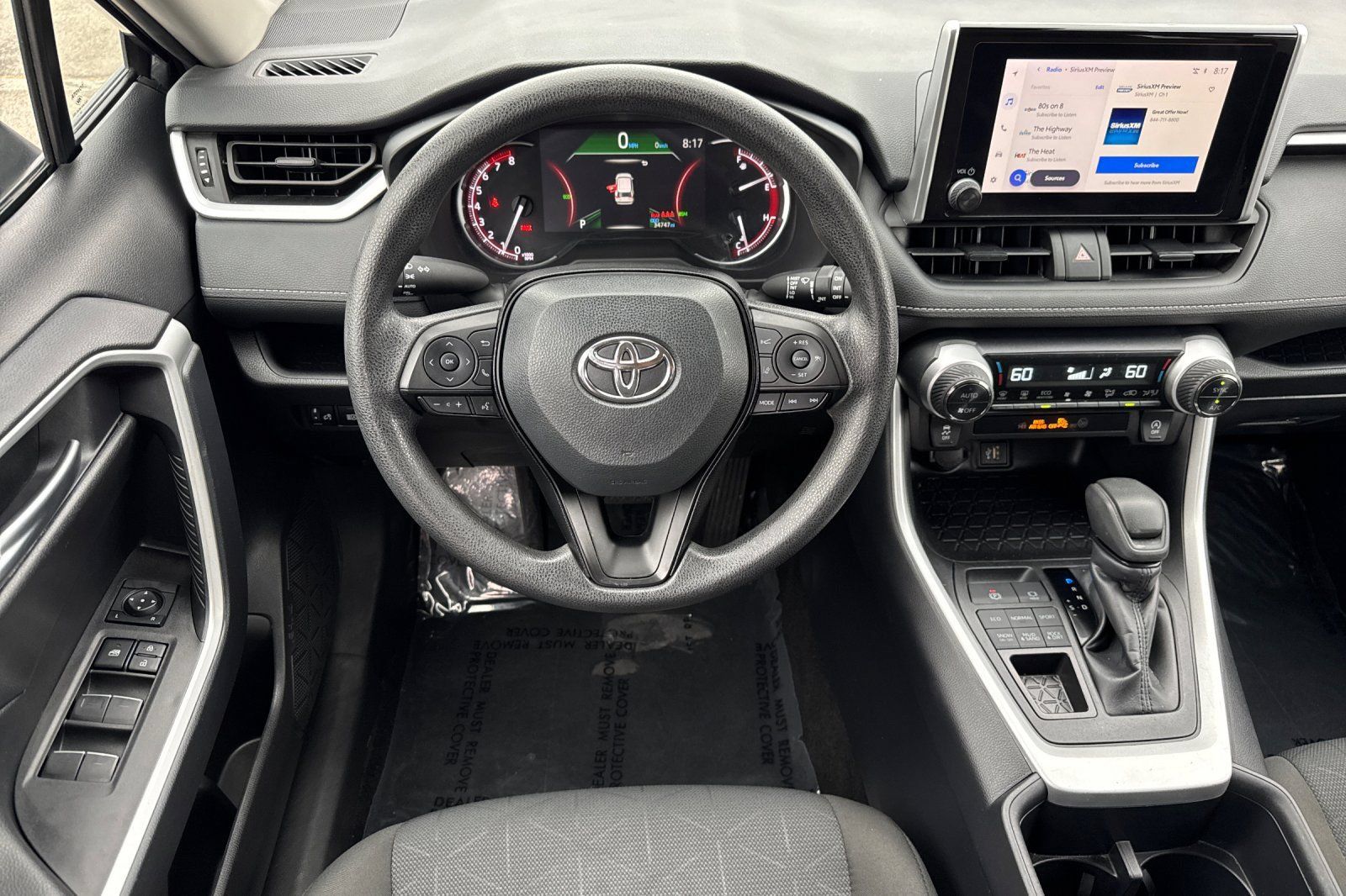 Used 2025 Toyota RAV4 XLE AWD/4WD image 15