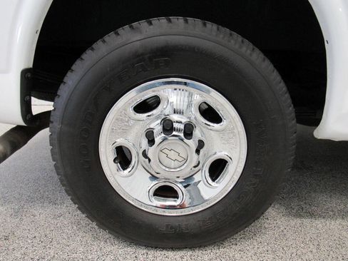 Used 2019 Chevrolet Express 2500 2500 3dr Cargo Van w/ Safety Package image 14