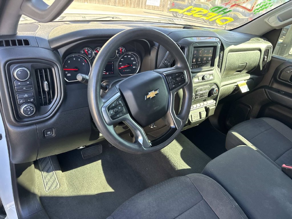 Used 2022 Chevrolet Silverado 2500 Custom w/ Custom Value Package AWD/4WD image 16