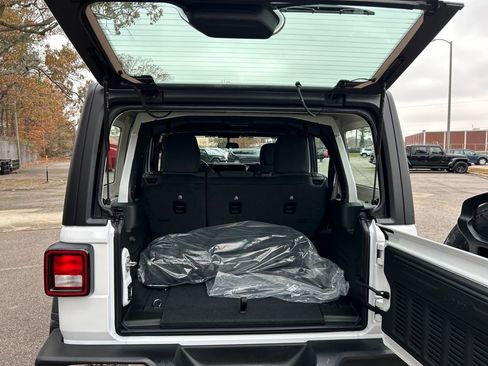 New 2026 Jeep Wrangler Unlimited Sport AWD/4WD image 28