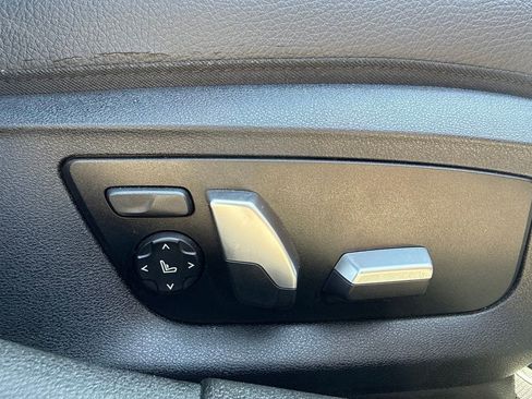 Used 2017 BMW 540i xDrive AWD/4WD image 12