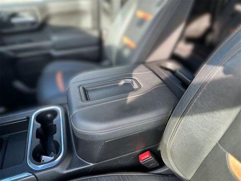 Used 2021 GMC Sierra 1500 AT4 image 21