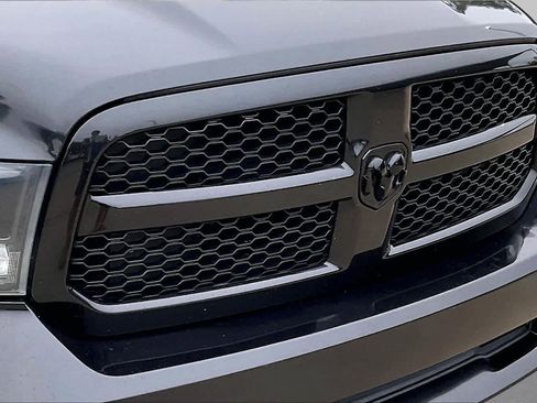 Used 2015 RAM 1500 Express AWD/4WD image 28