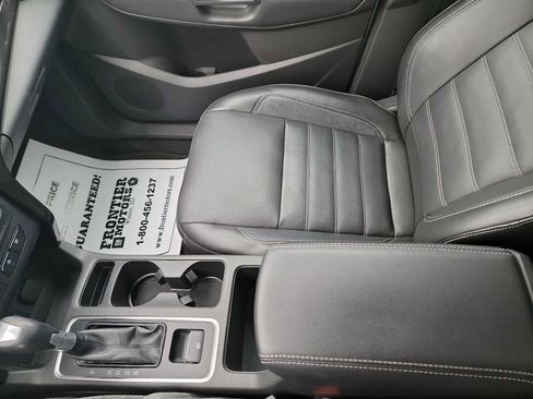 Used 2017 Ford Escape Titanium AWD/4WD image 21
