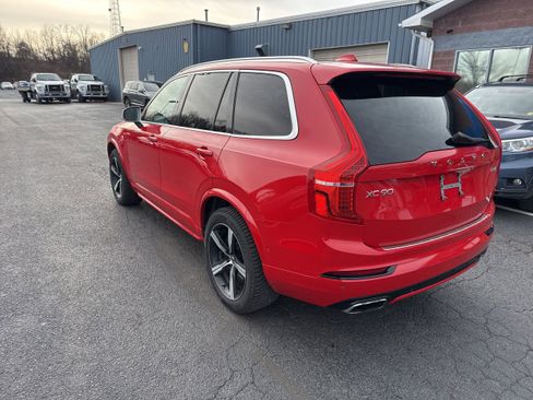 Used 2017 Volvo XC90 T5 R-Design w/ Vision Package image 4