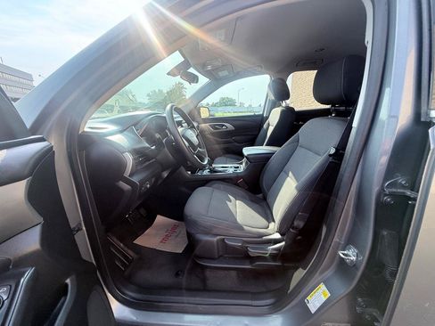 Used 2020 Chevrolet Traverse LS FWD image 10