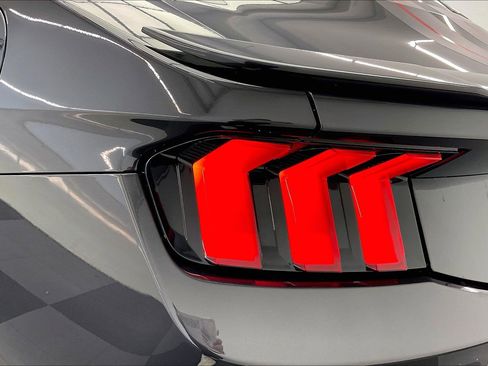 Used 2024 Ford Mustang GT RWD image 29