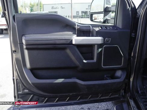 Used 2020 Ford F350 Lariat image 15