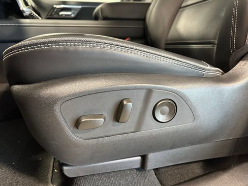 Used 2025 GMC Sierra EV Denali AWD/4WD image 14