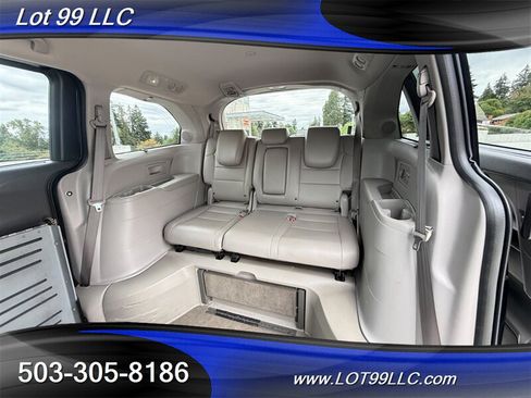 Used 2011 Honda Odyssey Touring image 7