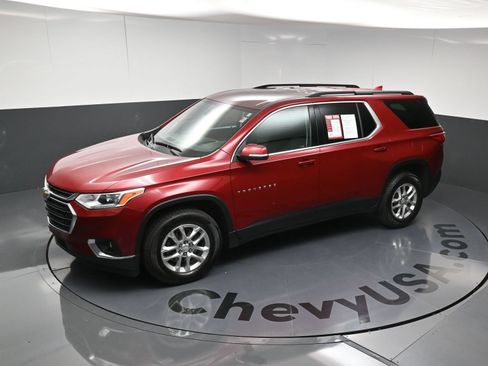 Used 2021 Chevrolet Traverse LT FWD image 29