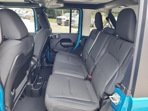 Used 2024 Jeep Wrangler Unlimited Rubicon 4xe w/ Convenience Group image 28