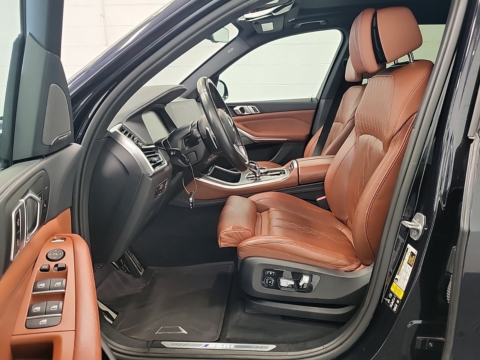 Used 2021 BMW X5 M50i w/ Executive Package AWD/4WD image 2
