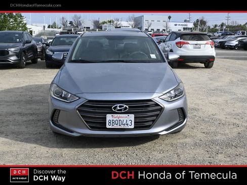 Used 2017 Hyundai Elantra Limited w/ Limited Tech Package 04 image 2