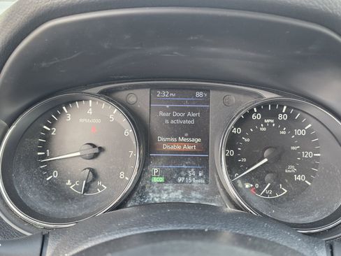 Used 2019 Nissan Rogue SL AWD/4WD image 13