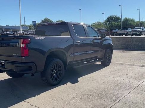Used 2022 Chevrolet Silverado 1500 Custom Trail Boss AWD/4WD image 8