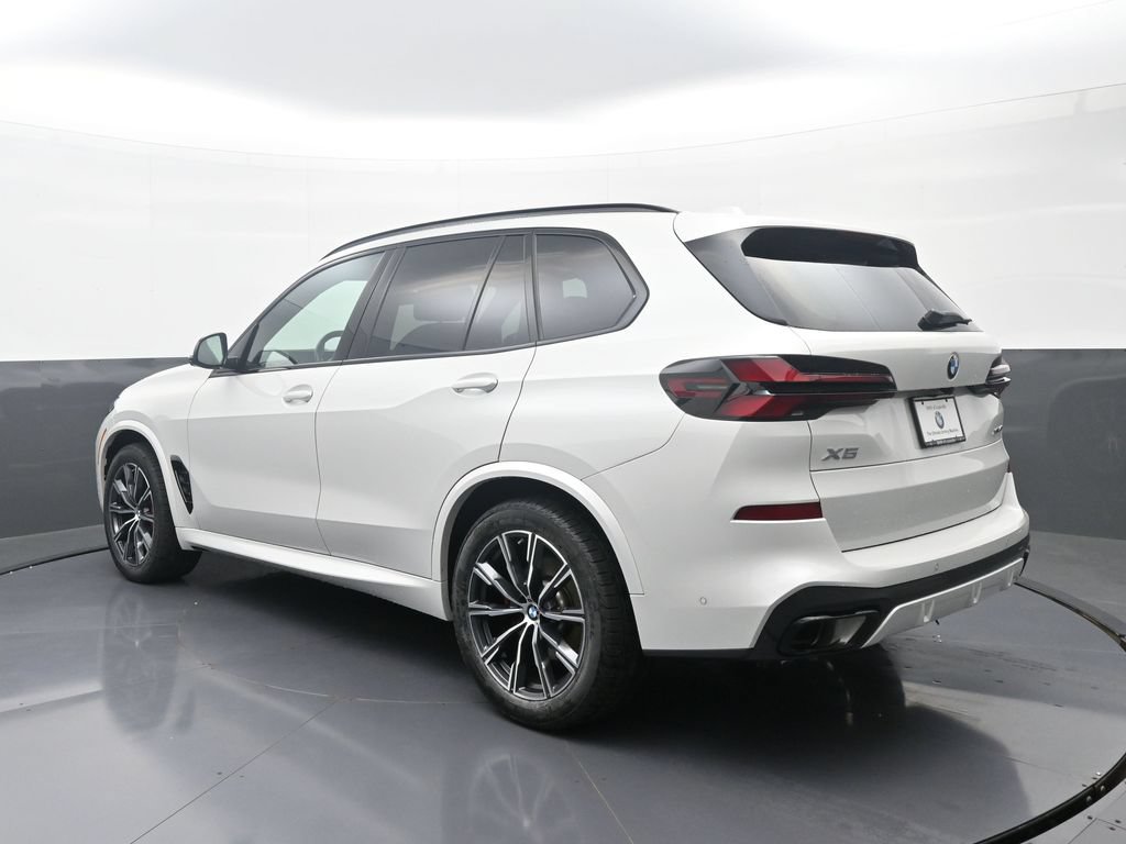 Used 2024 BMW X5 xDrive40i w/ Executive Package AWD/4WD image 5