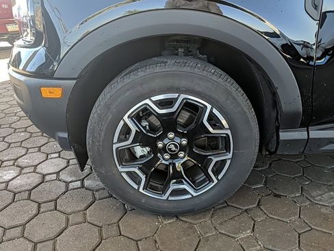 Used 2025 Ford Bronco Sport Outer Banks w/ Outer Banks Tech Package+ AWD/4WD image 10