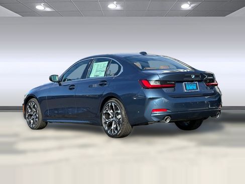 Used 2026 BMW 330i Sedan w/ Premium Package RWD image 3