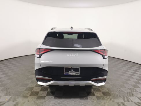 Used 2023 Kia Sportage SX image 4