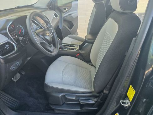 Used 2020 Chevrolet Equinox LS w/ LS Convenience Package image 14