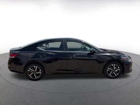 Used 2025 Nissan Sentra SV FWD image 13