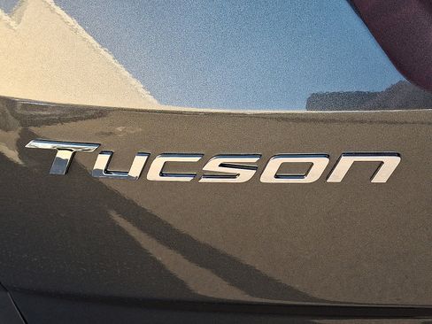 Certified 2024 Hyundai Tucson Limited image 31