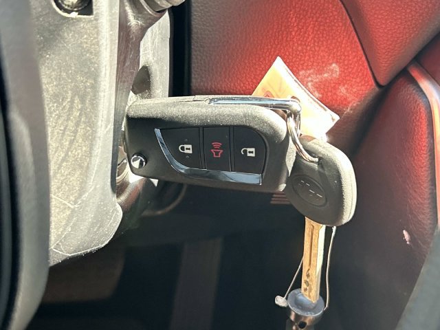 Used 2024 Toyota RAV4 LE FWD image 25