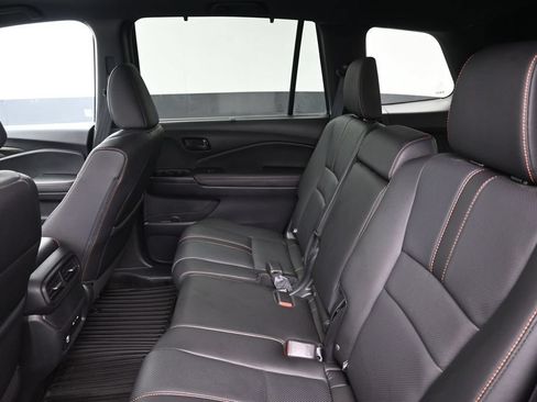 Certified 2024 Honda Passport TrailSport image 14