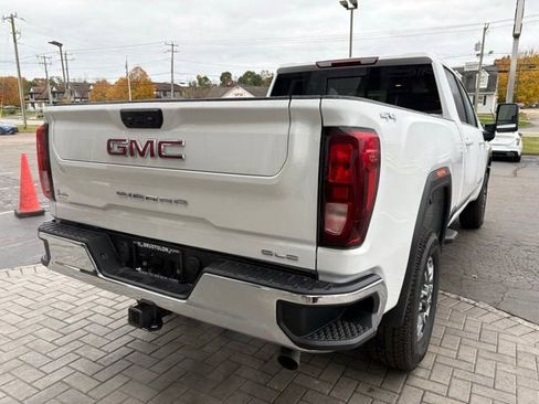 New 2026 GMC Sierra 2500 SLE w/ SLE Value Package; image 9