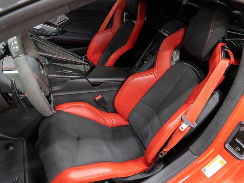 Used 2023 Chevrolet Corvette Z06 w/ Z07 Performance Package image 19