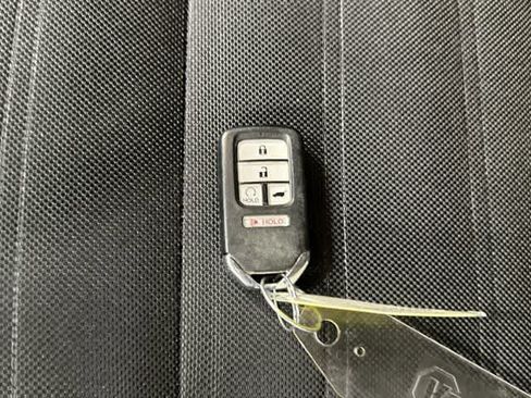 Used 2019 Honda CR-V EX image 32