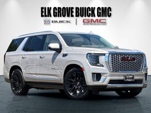 Used 2021 GMC Yukon Denali w/ Denali Ultimate Package AWD/4WD image 2