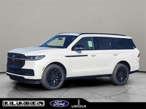 New 2025 Lincoln Navigator Reserve w/ Jet Appearance Package image 1