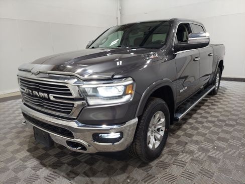 Used 2022 RAM 1500 Laramie AWD/4WD image 1