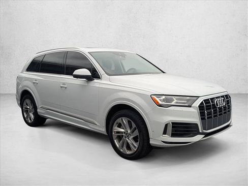 Used 2020 Audi Q7 3.0T Premium Plus w/ Premium Plus Package image 3