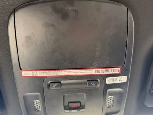 Used 2025 Toyota Camry SE w/ Convenience Package FWD image 33