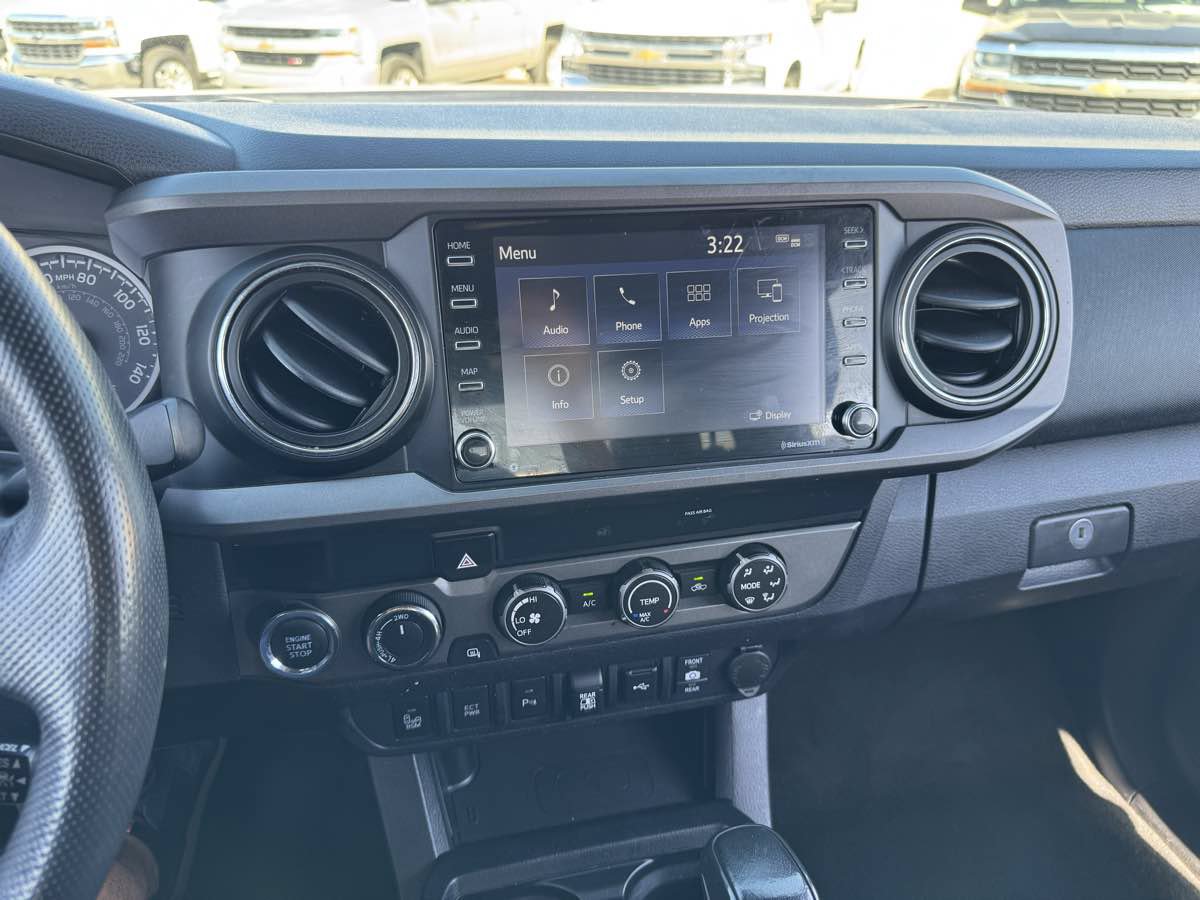 Used 2020 Toyota Tacoma TRD Off-Road w/ Technology Package AWD/4WD image 29