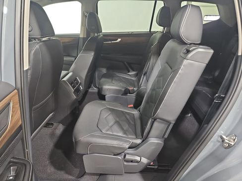 New 2026 Volkswagen Atlas SE image 24