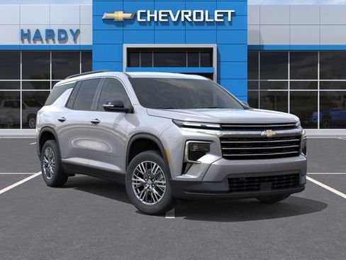 New 2026 Chevrolet Traverse LT w/ Enhanced Driving Package FWD image 7
