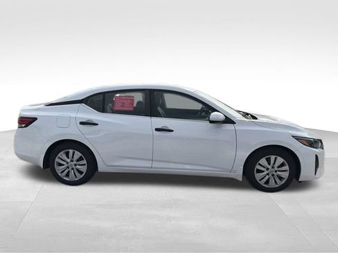 Used 2024 Nissan Sentra S FWD image 6