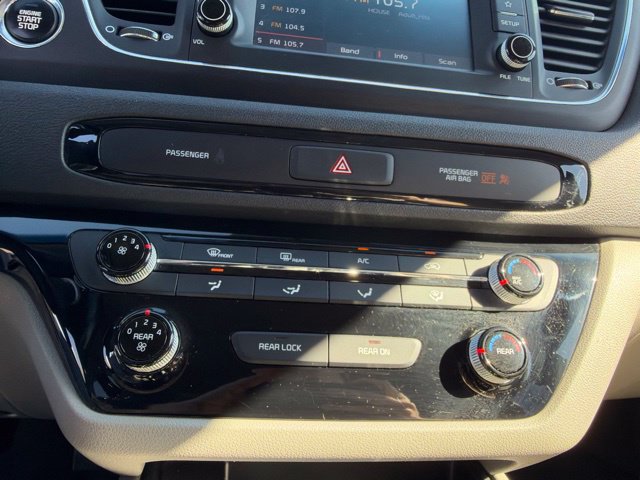 Used 2020 Kia Sedona EX FWD image 19