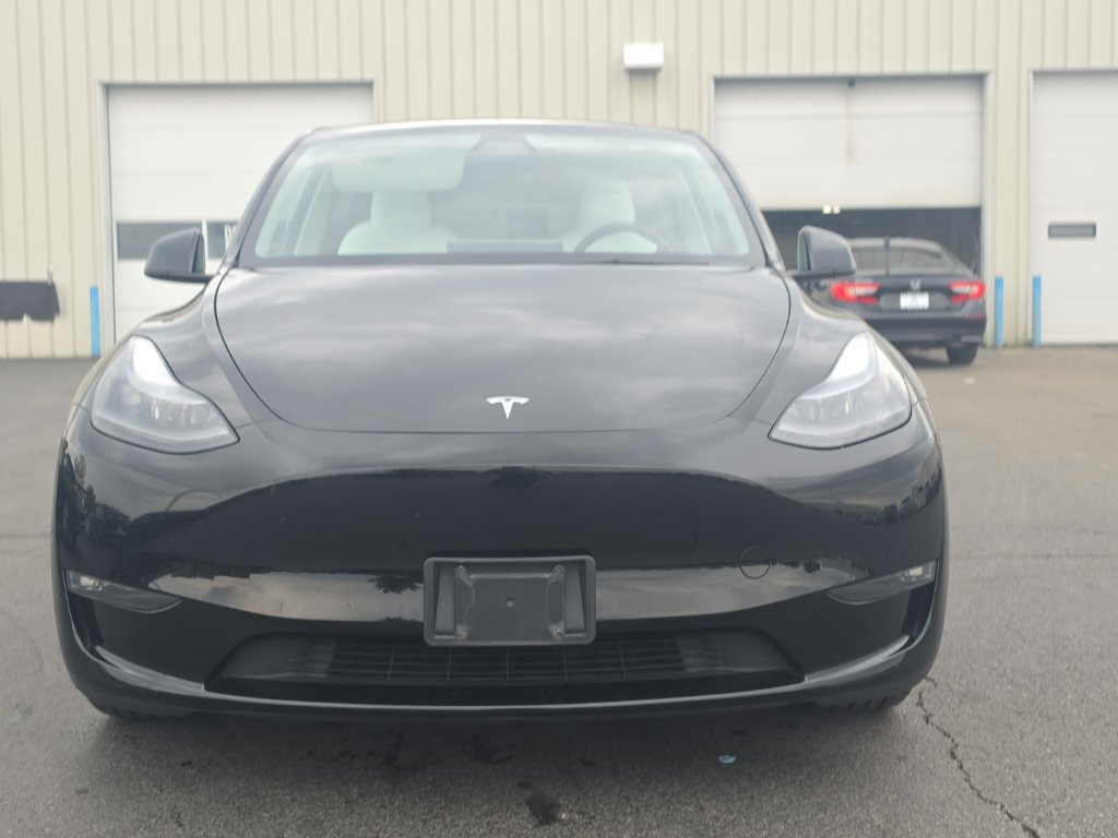 Used 2023 Tesla Model Y Performance AWD/4WD image 2
