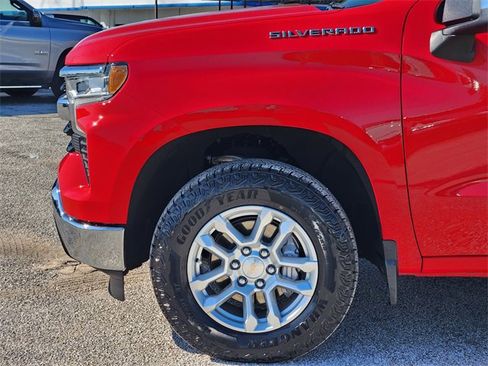 Used 2023 Chevrolet Silverado 1500 LT image 8