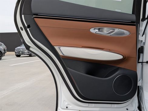 New 2026 Genesis GV70 2.5T Advanced image 26