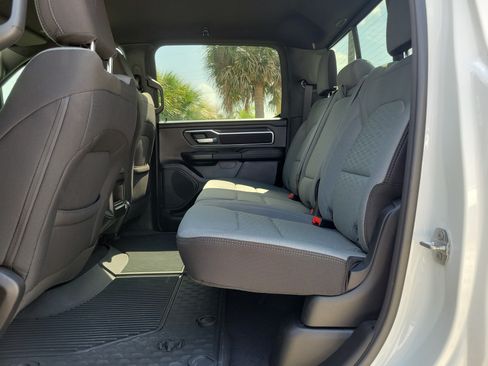 Used 2025 RAM 1500 Big Horn AWD/4WD image 8